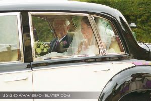 Wedding-Photography-Berkshire_Documentray-Wedding-Photographer_001.jpg